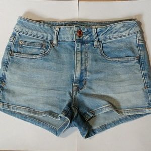 American Eagle High Rise Shortie